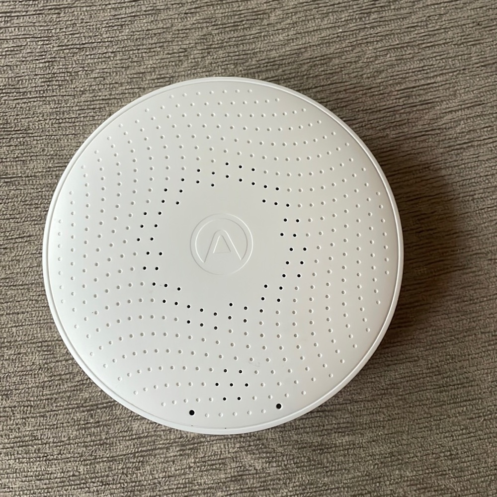 Airthings 2930 radon and air quality detector